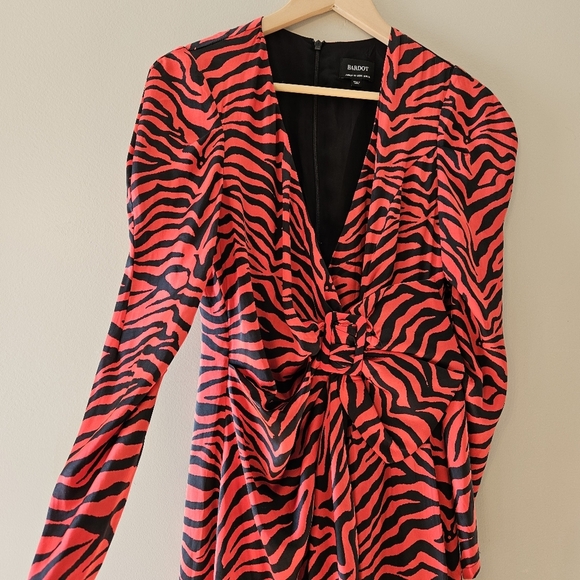 Bardot Red Animal Print VNeckline Long Sleeve Wrap Style Mini Dress Size US 6. - Picture 9 of 16